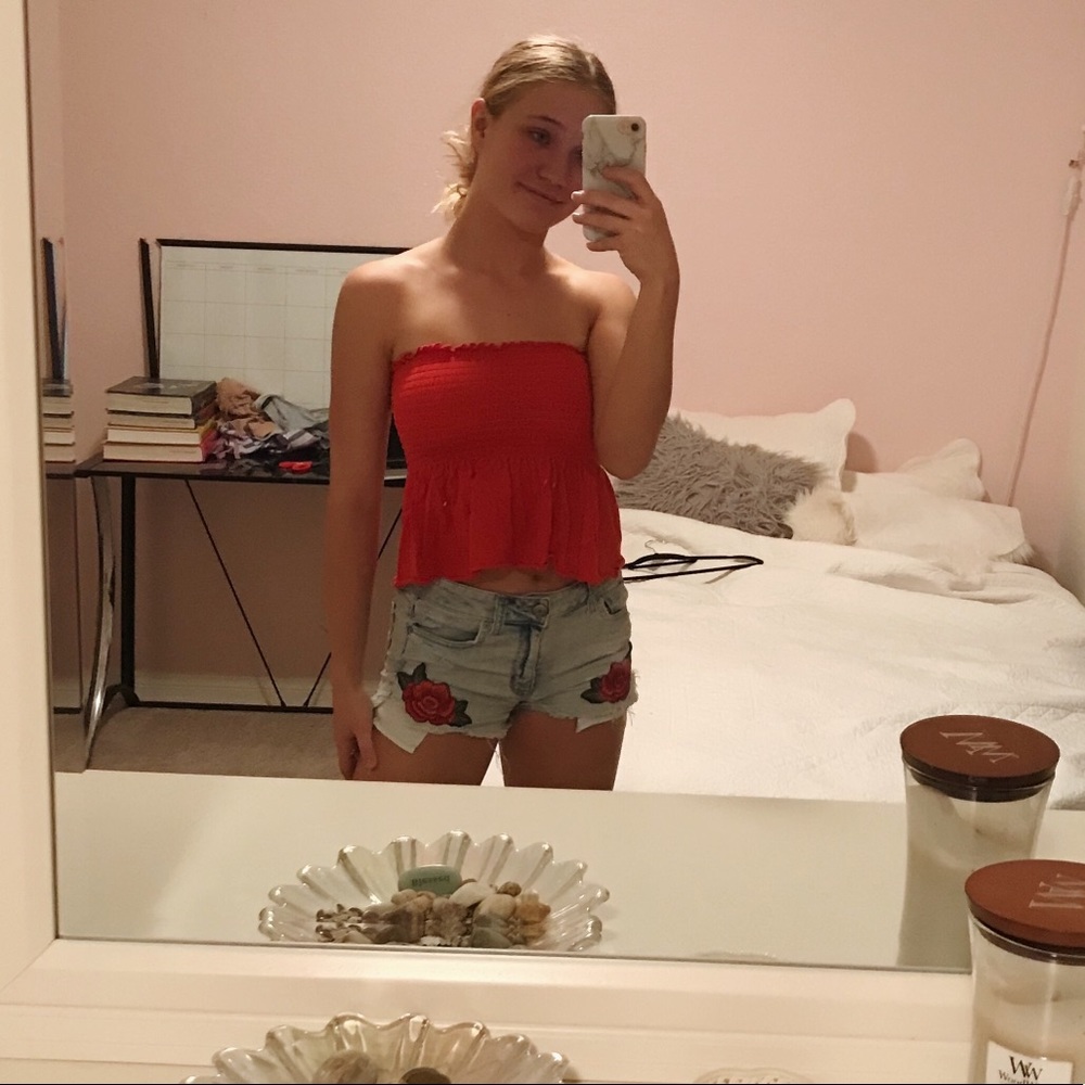 SET OF 2!!!! Rose shorts and strapless top🌹❤️